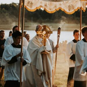 Corpus Christi y los Milagros Eucarísticos: una Invitación a Creer en la Presencia real de Cristo