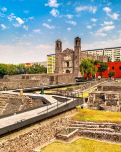 Tlatelolco es un Libro Abierto Donde Tres Épocas Comparten el Mismo Espacio Hasta Hoy