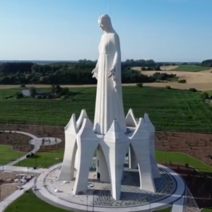 Polonia se Prepara Para Inaugurar la Estatua Mariana más Alta de Europa