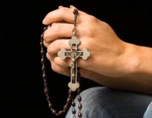 Así Puedes Rezar los 46 Rosarios, una Devoción en Honor a la Virgen de Guadalupe